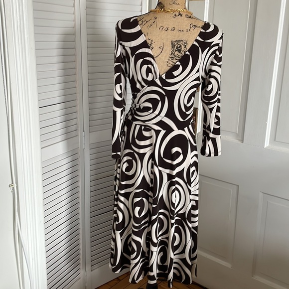 Gorgeous dress (bag A) - Picture 4 of 6